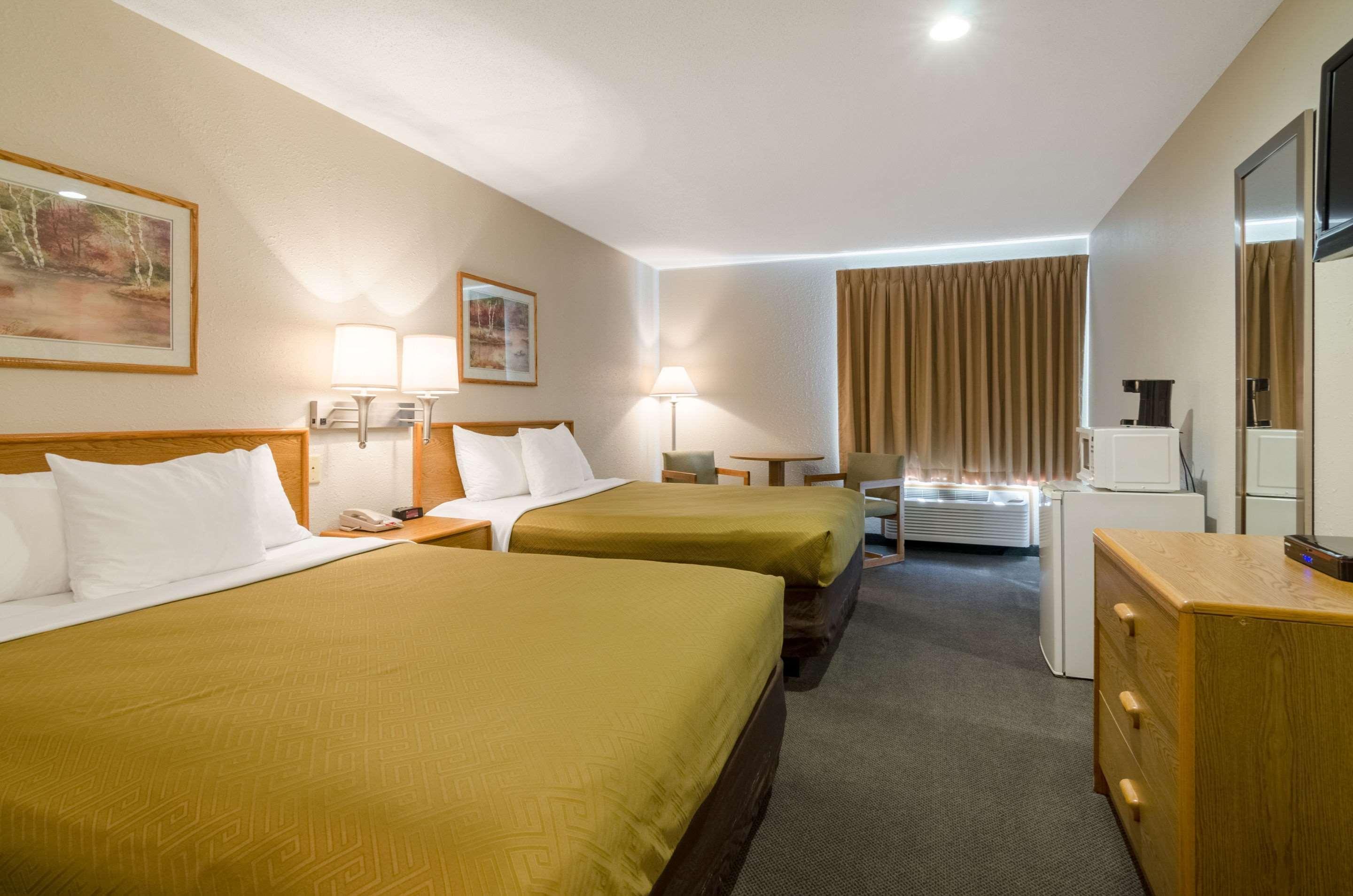 Rodeway Inn Ainsworth Dış mekan fotoğraf