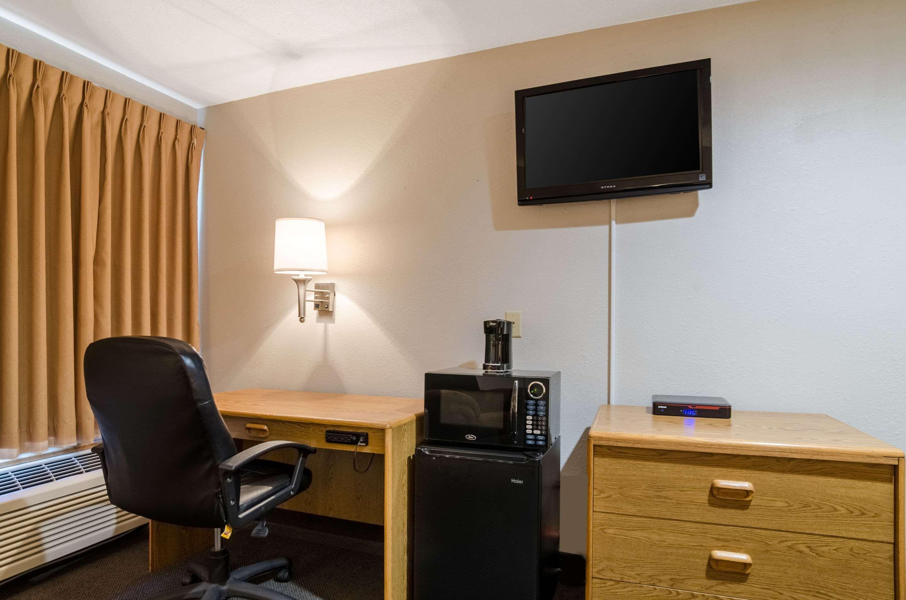 Rodeway Inn Ainsworth Dış mekan fotoğraf